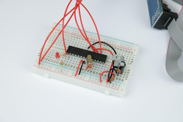 Learn to Create Projects with an AVR Microcontroller