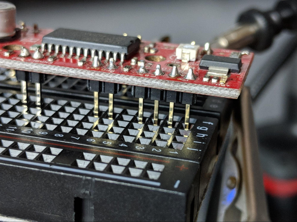 Prototype Electronics Designs With a Solderless Breadboard