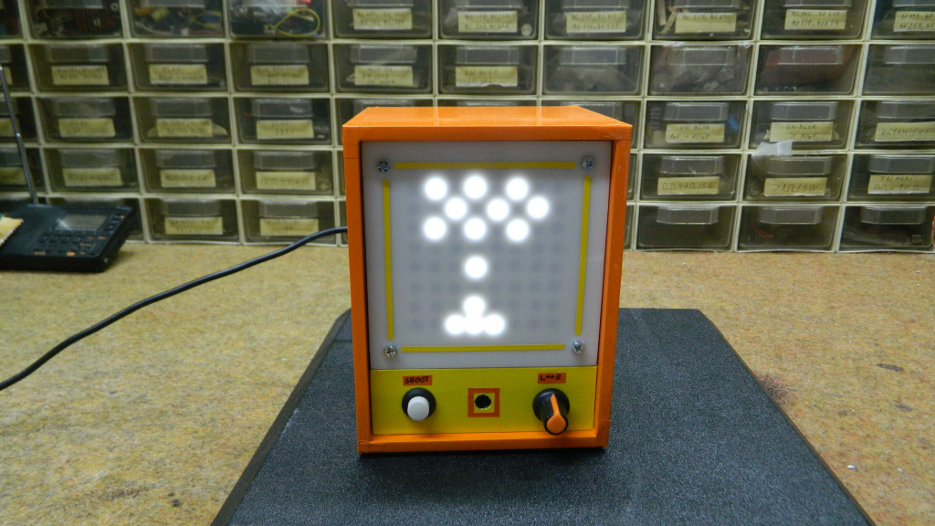 Space Invaders Game on 8x8 Homemade LED Matrix