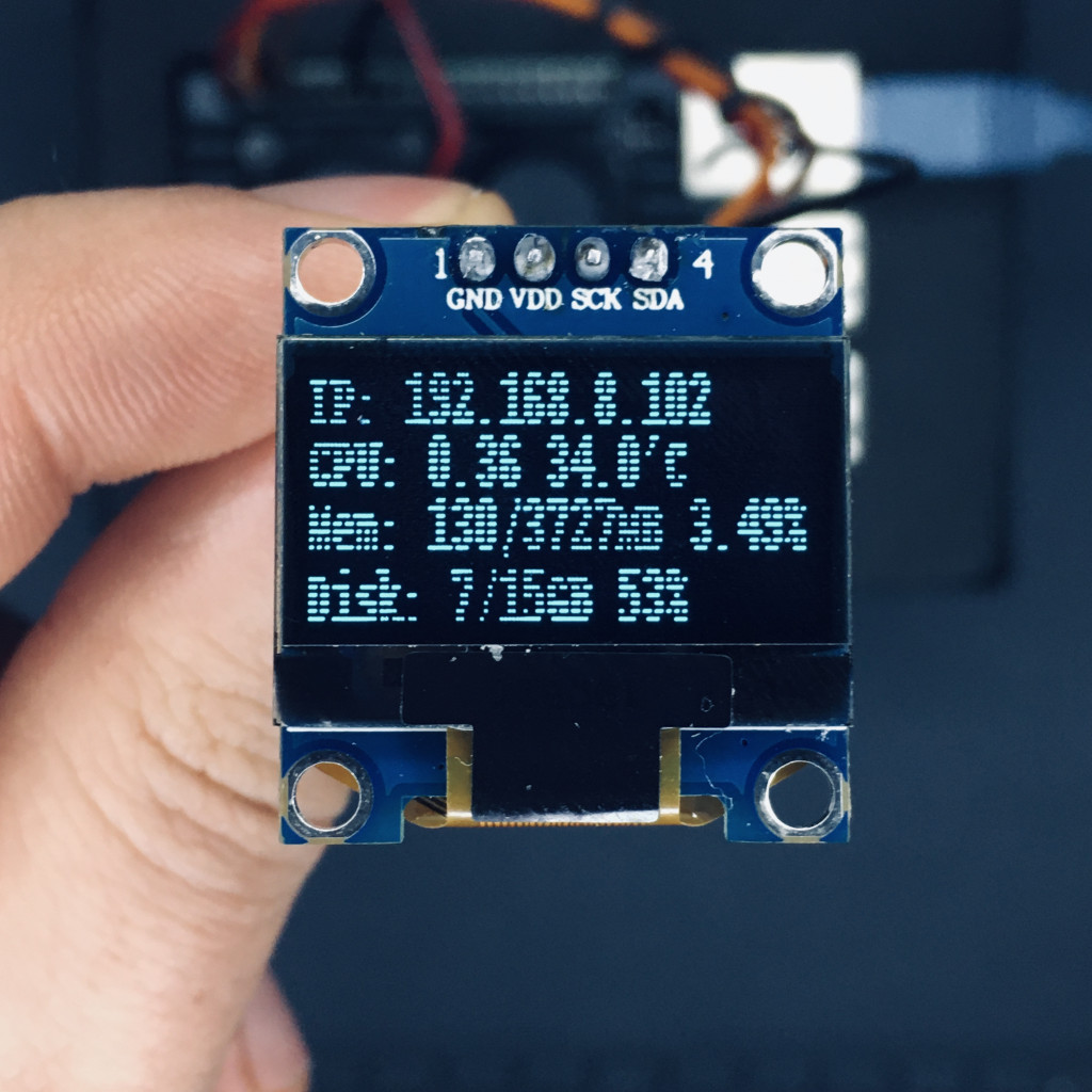 Raspberry Pi 4 Monitoring System via OLED Display Module
