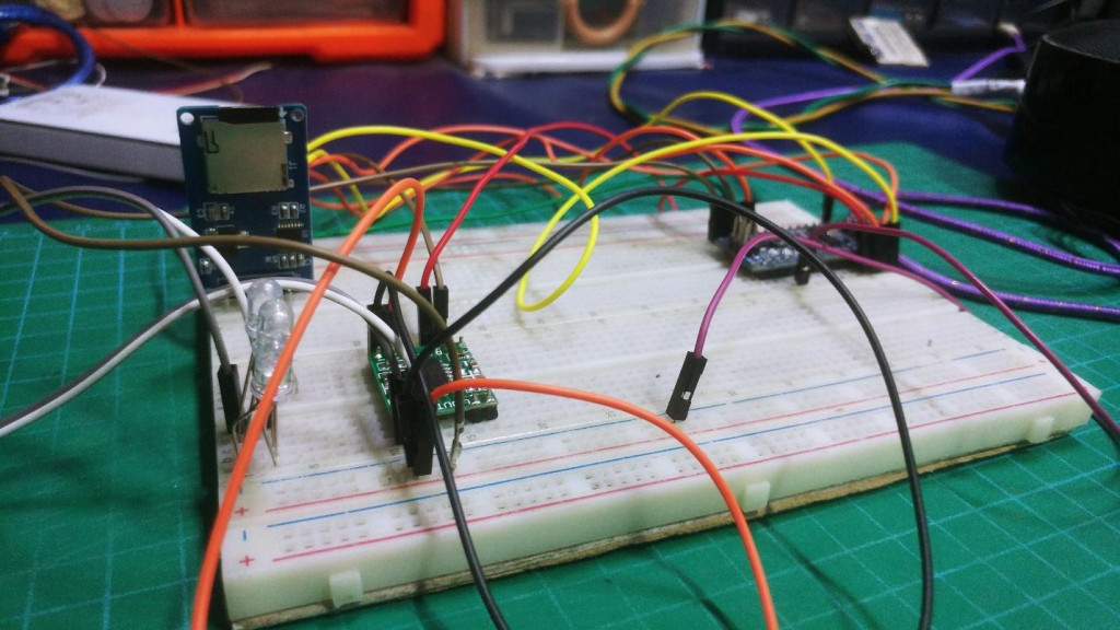 Arduino Li-Fi Audio Player With Solar Panel 