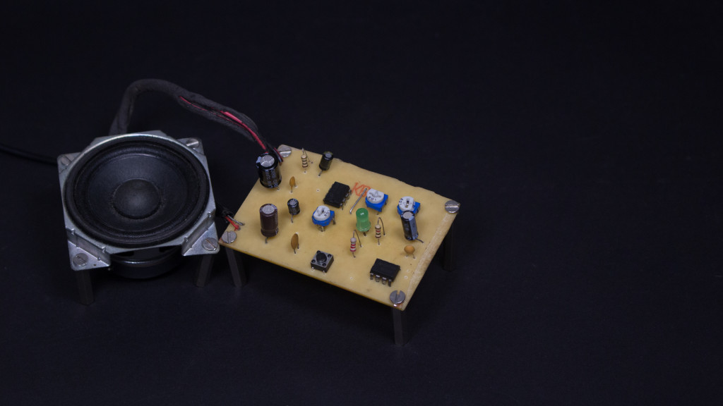 DIY Electronic Horn for a Bicycle or Car 